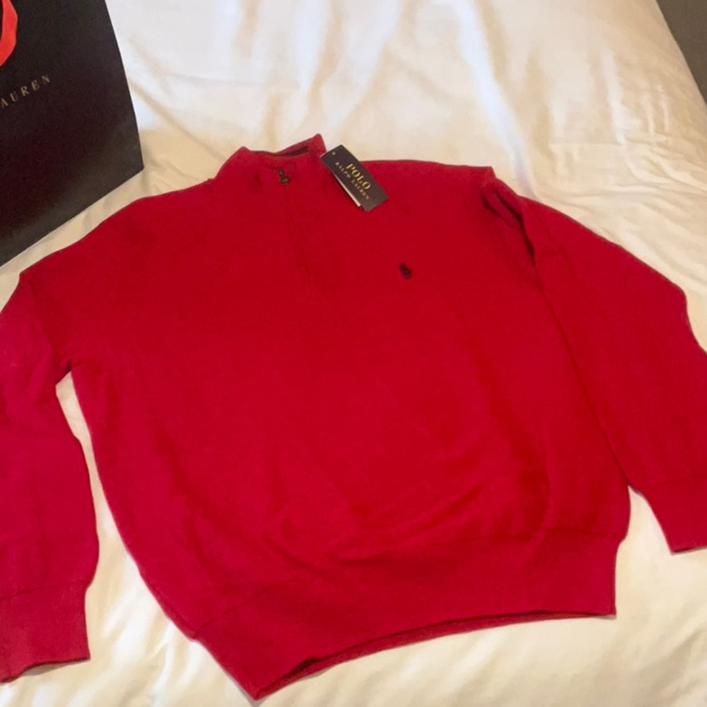 Ralph Lauren Men’s pullover size medium. NWT.